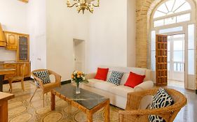 Casa Del COLECCIONISTA by Cadiz4Rentals